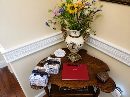 Historic 1825 Chesapeake Farm Stay 