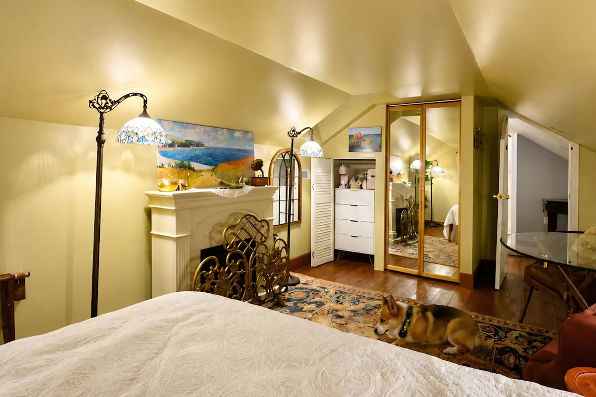 Romantic Room, Garden View