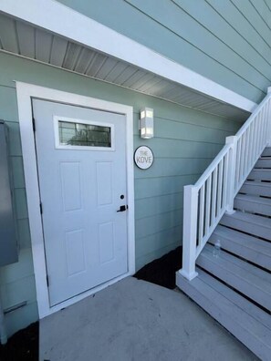 Luxury Apartment, Courtyard View | Exterior detail - The Kove  (Fort Myers Beach)