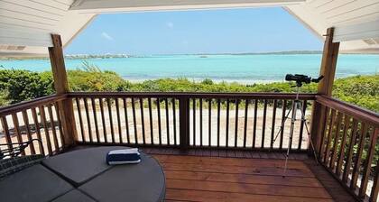 Sunny Flamingo - Quaint 3-bedroom home on a peaceful bay minutes frm Georgetown