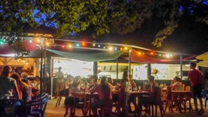 Outdoor dining - Mobile home for 4 people with terrace (Martiel)