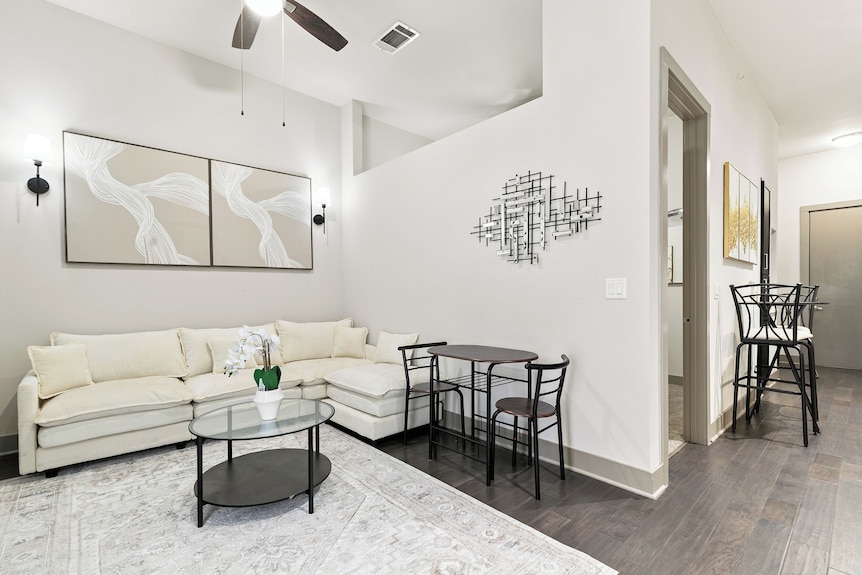 Finest & Premium Richardson Cityline Unit 1bed/1 Bath With Pool And Gym Access - Richardson, TX