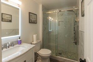 Bathroom - Welcome to your home away from home! (Lanham)