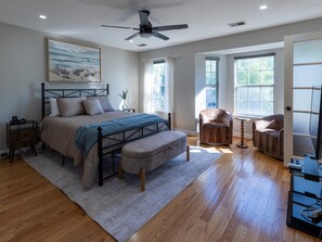Room - Welcome to your home away from home! (Lanham)