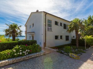 House - NELLA 1 / HR-01829-01 by Interhome (Crikvenica)