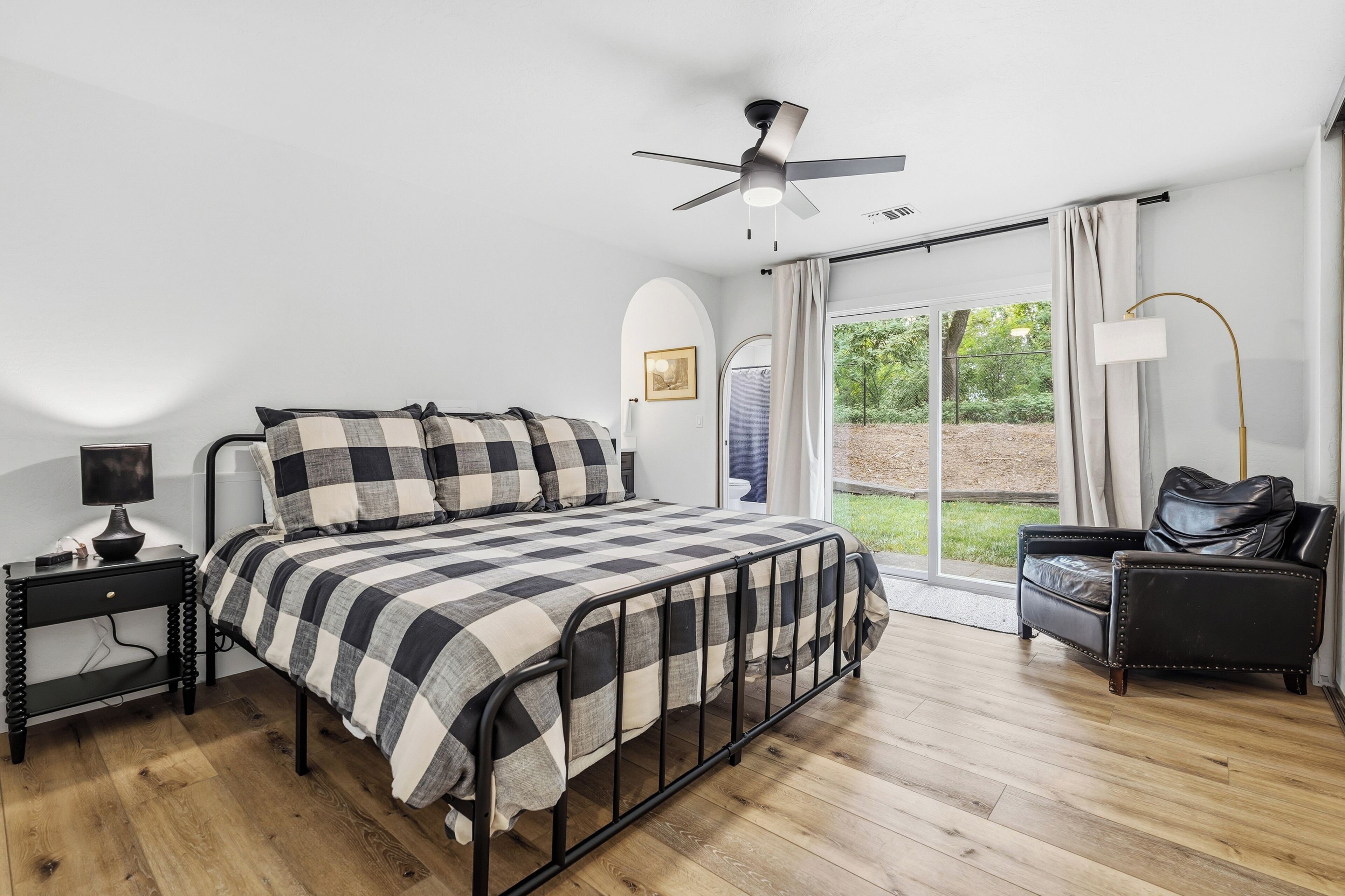 3 Schlafzimmer, Bügeleisen/Bügelbrett, WLAN, Bettwäsche