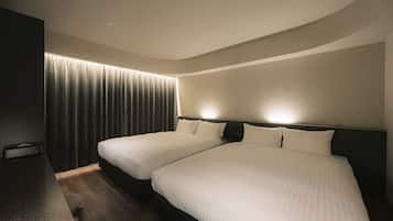 Deluxe Triple | In-room safe, blackout drapes, WiFi (free), bed sheets