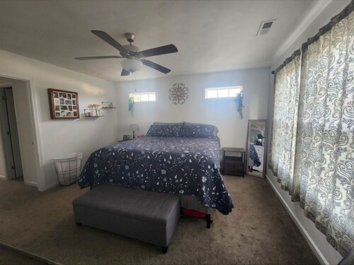 3-bedroom home 10 minutes from Virginia Tech, family-friendly and pet-friendly