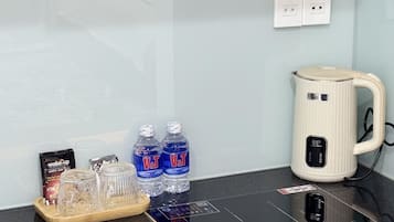 Fridge, stovetop, cookware/dishes/utensils