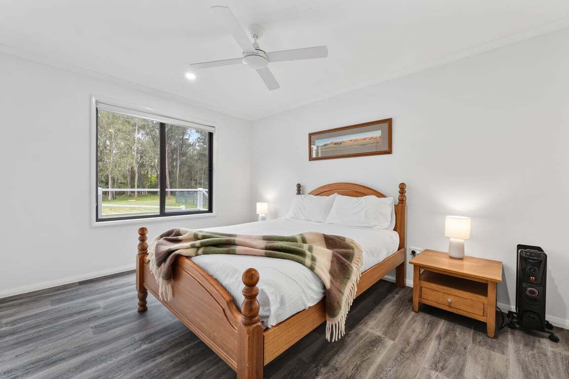 Iron/ironing board, internet, bed sheets