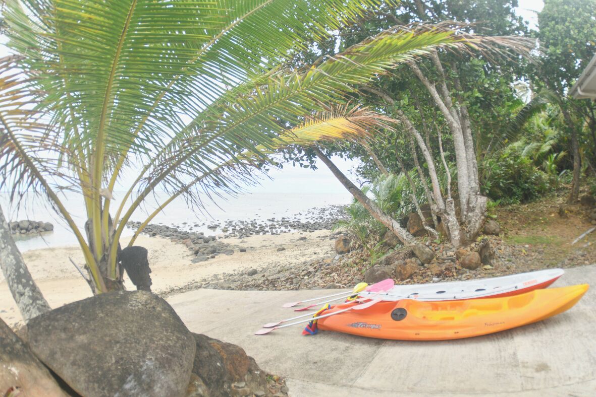 2 Bedroom Beachfront Villa with Pool | Praia