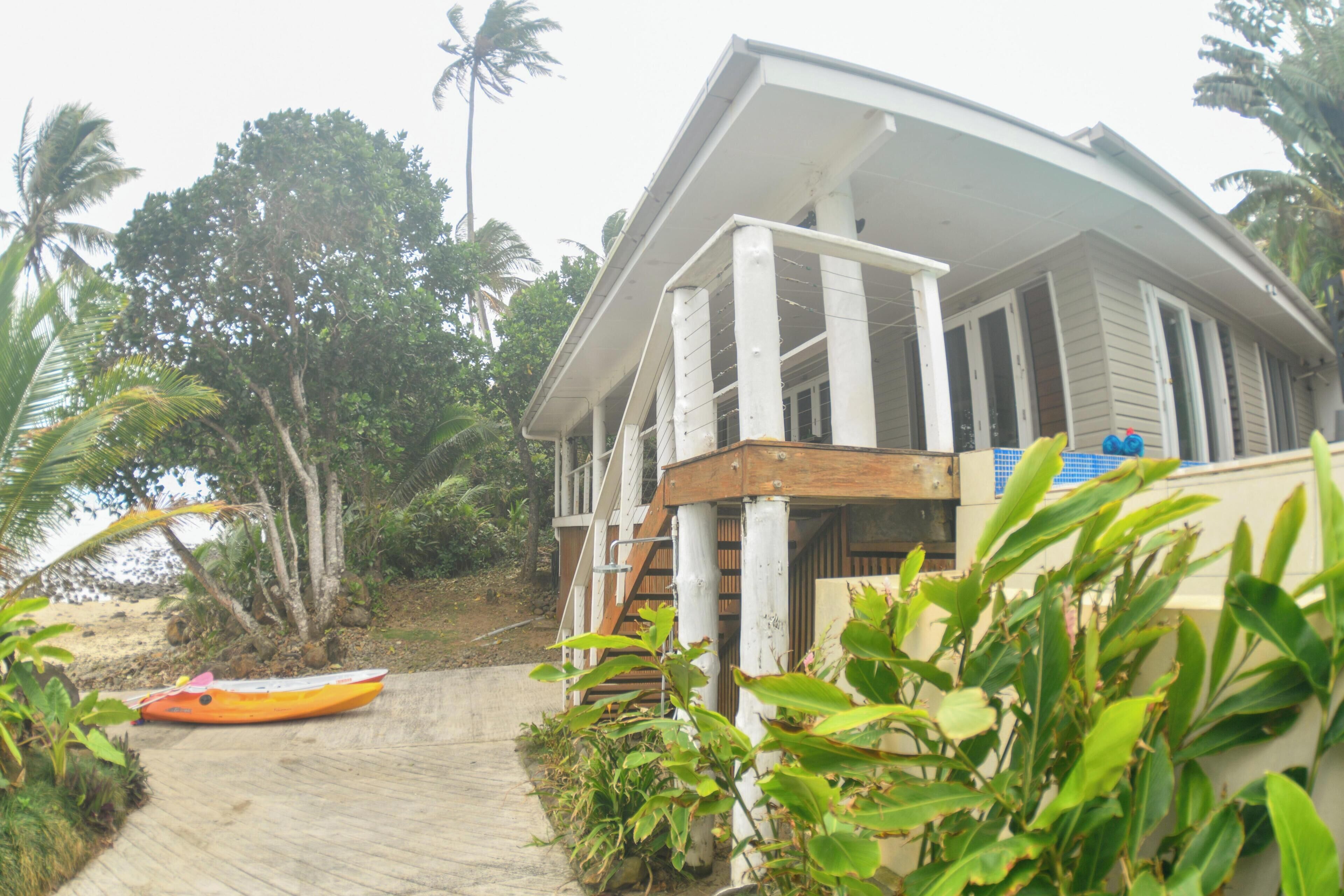 2 Bedroom Beachfront Villa with Pool