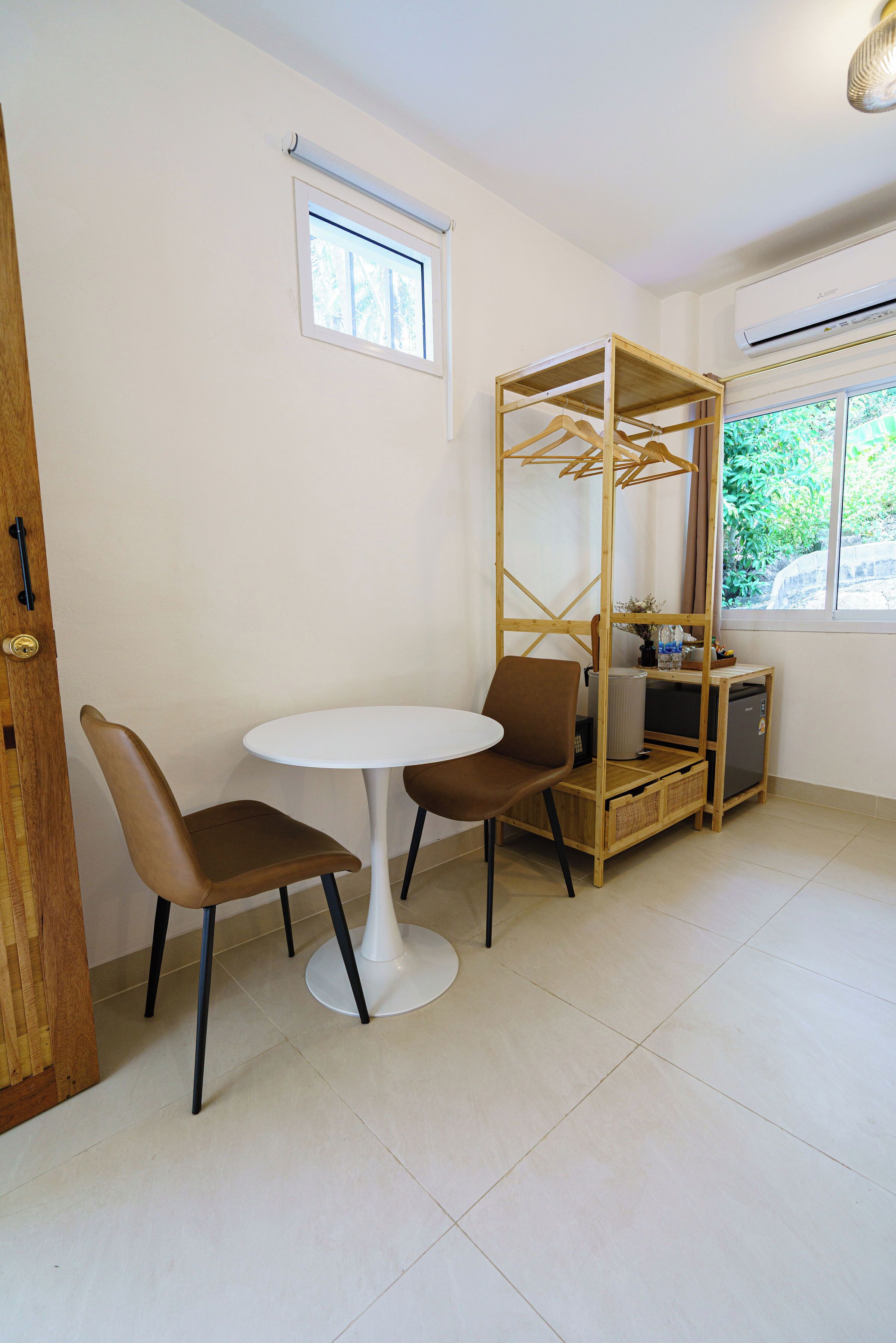 Double Room | Dining