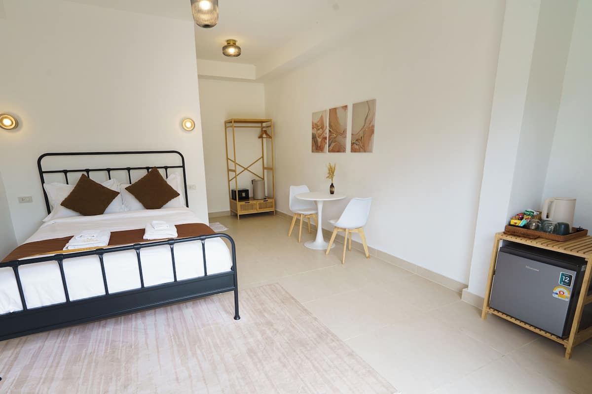 In-room safe, blackout curtains, iron/ironing board (on request)