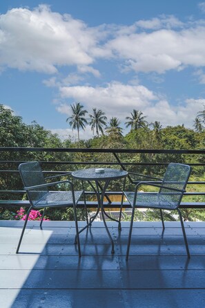 Doppelzimmer, Balkon | Speisen im Freien