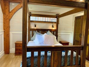 Room - Off Grid Folly - A Unique Eco Getaway Experience (Nungurner)
