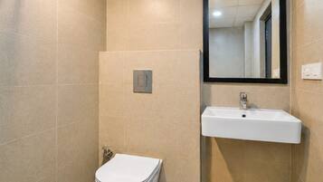 Shower, free toiletries, towels, soap