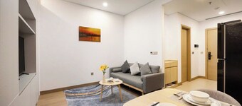 Lancaster Apartment