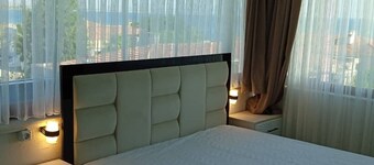 Empati Otel