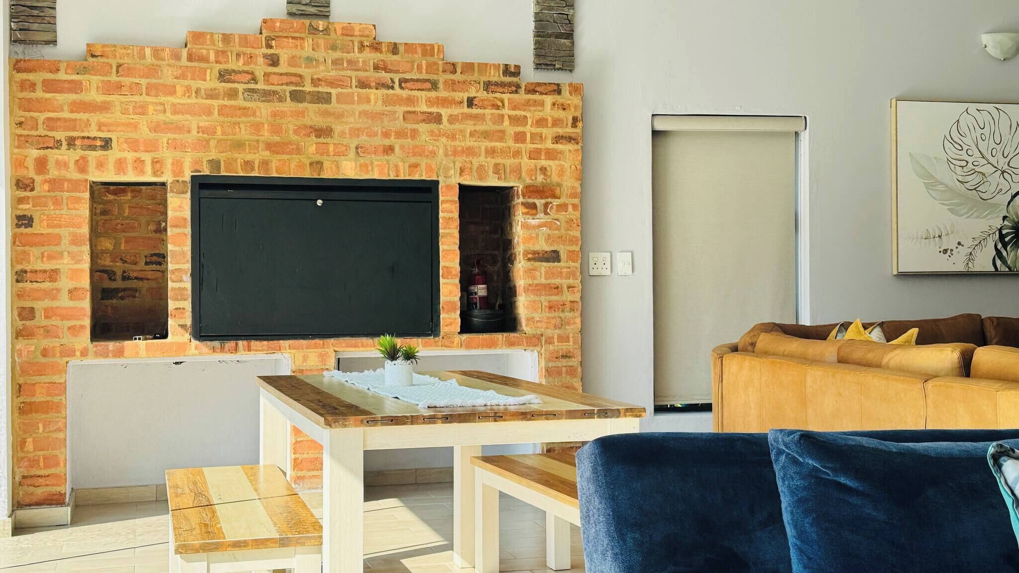 Ferienhaus, 4 Schlafzimmer, barrierefrei, eigener Pool | Wohnzimmer