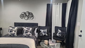 Iron/ironing board, WiFi, bed sheets