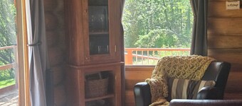 Knik Glacier view cabin