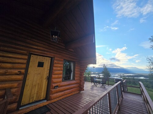 Knik Glacier view cabin