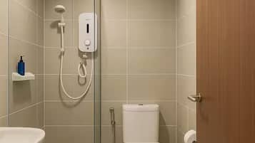 Studio, 1 Queen Bed | Bathroom