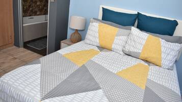 1 bedroom, iron/ironing board, WiFi, bed sheets