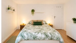 Room - Charming 1-bedroom apartment near Geneva, between the lake and the mountains (Bons-en-Chablais)