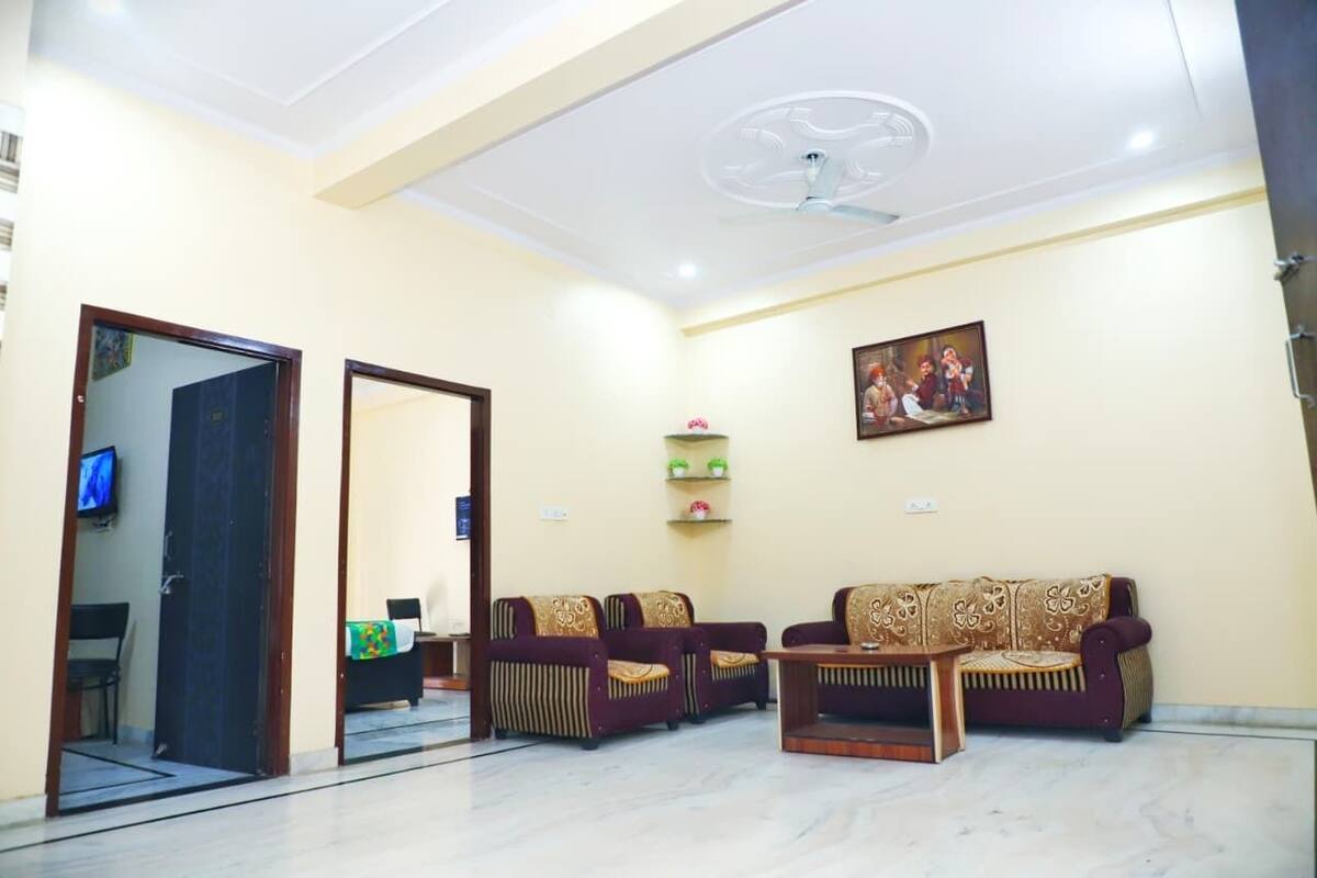Comfort House | Lobby