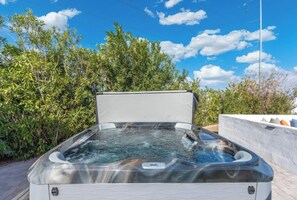 Outdoor spabad
