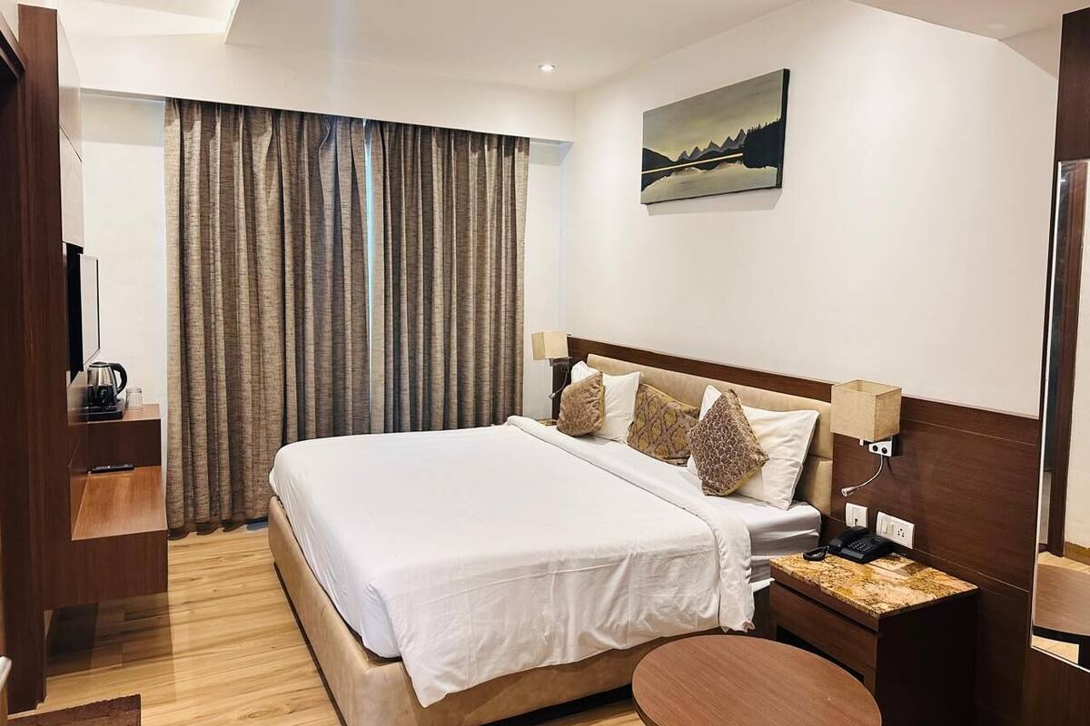 In-room safe, iron/ironing board (on request), WiFi (free)
