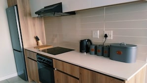 Apartment, 1 Bedroom, Smoking, Balcony | Interior