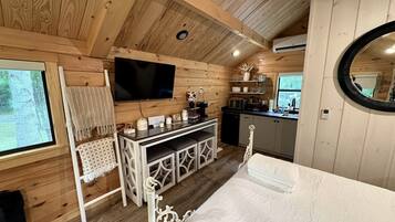 1 habitación, escritorio, wifi y ropa de cama