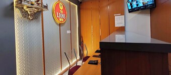 狮子酒店  