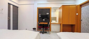The Lions Hotel