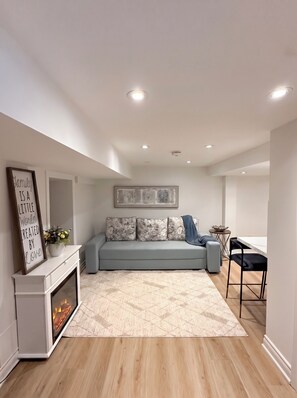 Smart TV, fireplace, printers