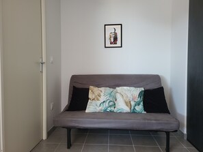 Interior - Luminous Cocoon - All-Around Comfort - Sleeps 4 to 6 (Montpellier)