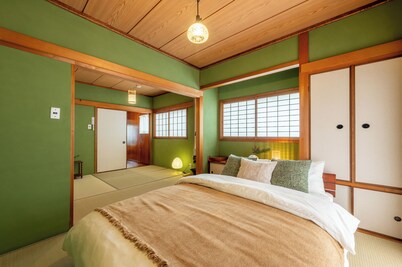 Entire 85-square-meter Property for Rent | Experience Traditional Japanese-Style Rooms | 5 minutes from Shin-Osaka, 38 minutes direct to Kyoto | A base for sightseeing in the Kansai region near a shopping district