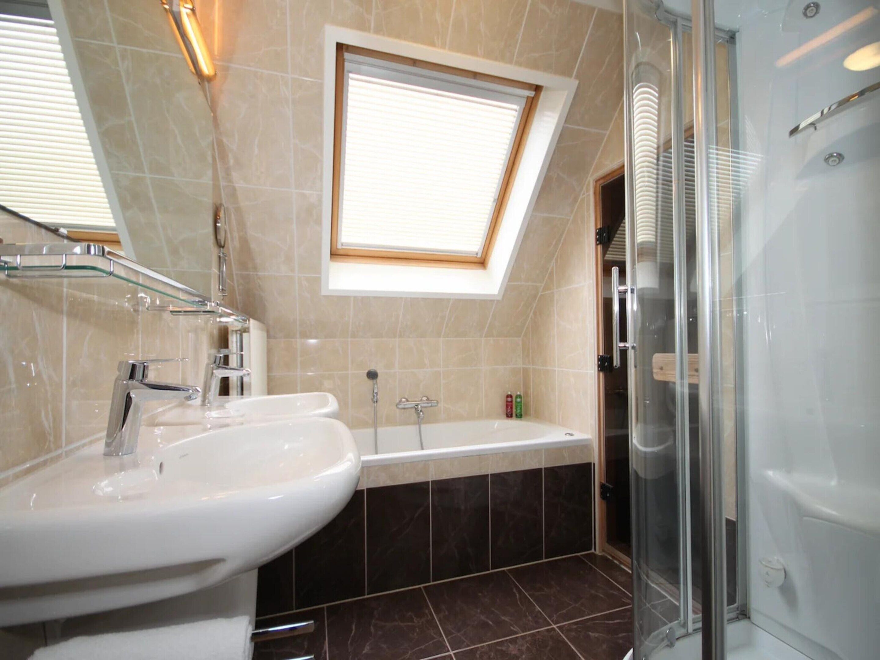 Villa | Bathroom