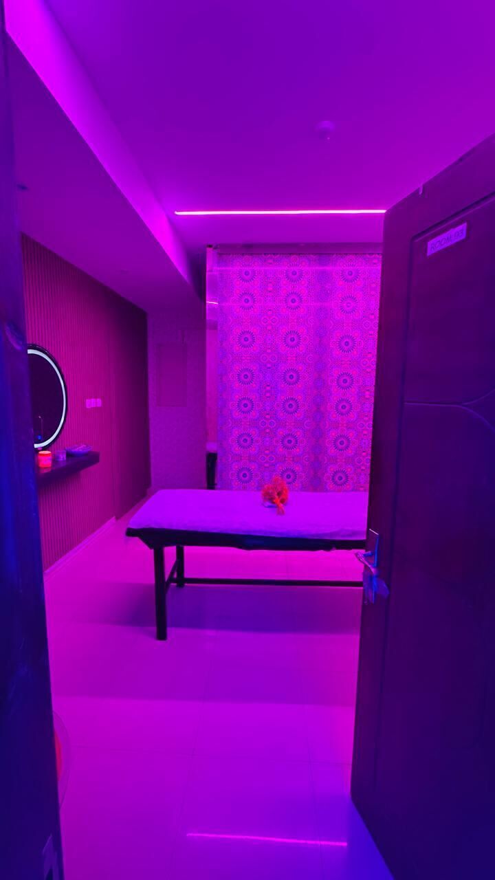 Massage aux pierres chaudes, massage en profondeur, massage suédois