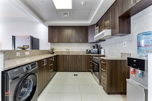 Private kitchen - Spacious 1 Bed | Churchill Residences|Business Bay (Dubai)
