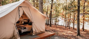 Serene Safari Tent with Fire Pit & Cozy Hammocks in Coker, Alabama