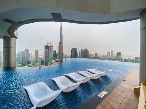 High-Rise | 3 Bed Paramount Midtown | Burj View