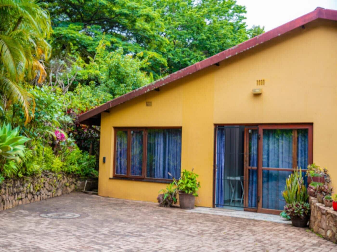 Classic Apartment | Iron/ironing board, WiFi (free)