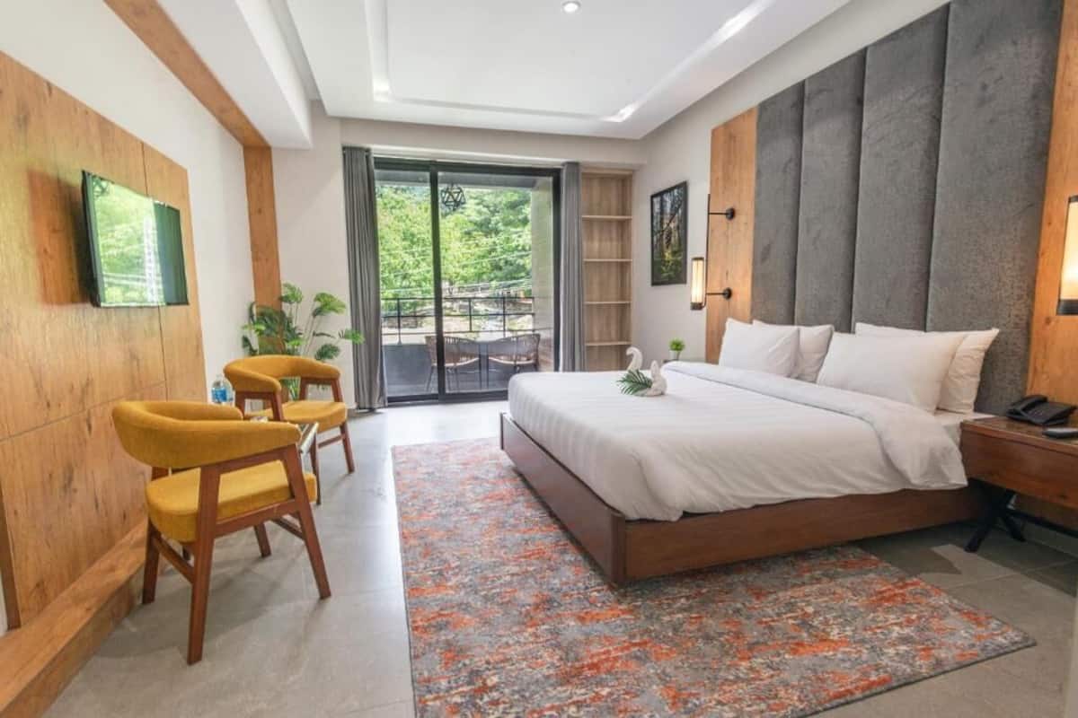 Habitación cuádruple familiar, vista a la montaña | Wifi gratis