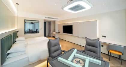 Franz Smart Hotel