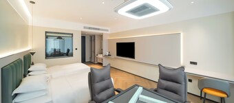 Franz Smart Hotel