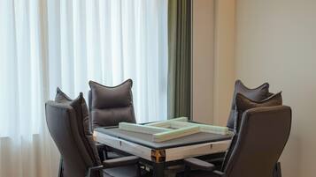 Comfort Twin Room, City View | Premium bedding, down duvets, pillow-top beds, desk